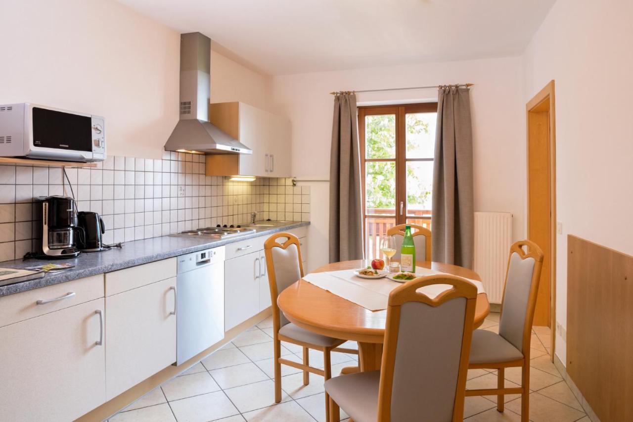 מונטניה Engadiner Apartments & Wines מראה חיצוני תמונה